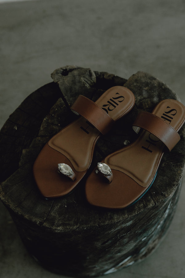 Heera Flats Tan